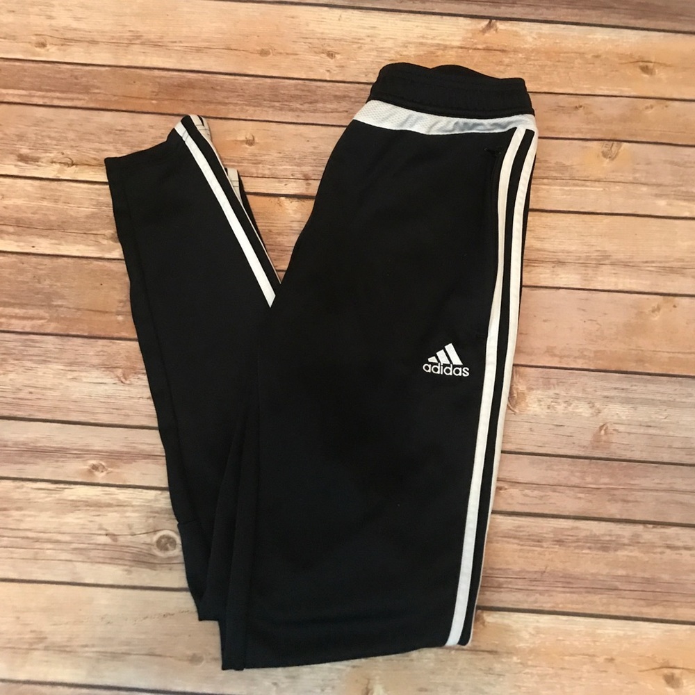 Adidas black classic joggers S